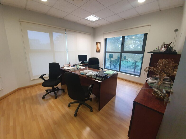 Nave en SEVILLA en venta - Foto del edificio - Imagen 1 de 33