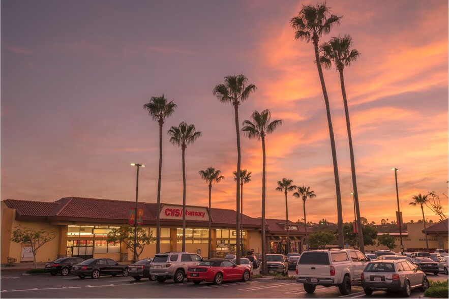 622-685 San Rodolfo Dr, Solana Beach, CA en alquiler - Foto del edificio - Imagen 3 de 13