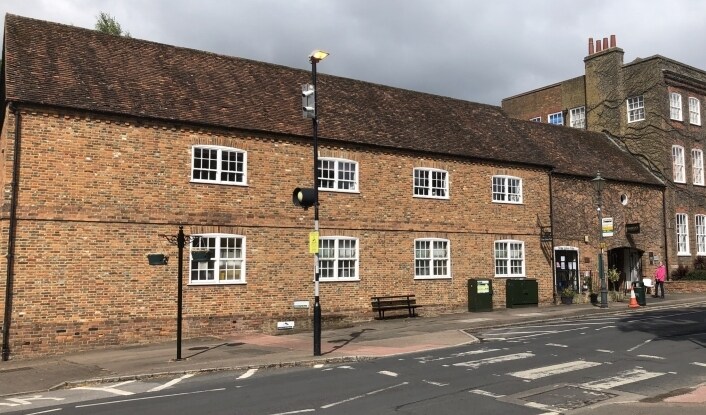 High St, Redbourn en alquiler - Foto del edificio - Imagen 2 de 2