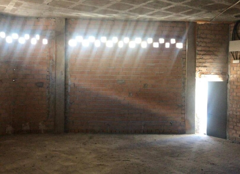 Local en Los Barrios, Cádiz en venta - Foto del interior - Imagen 2 de 6