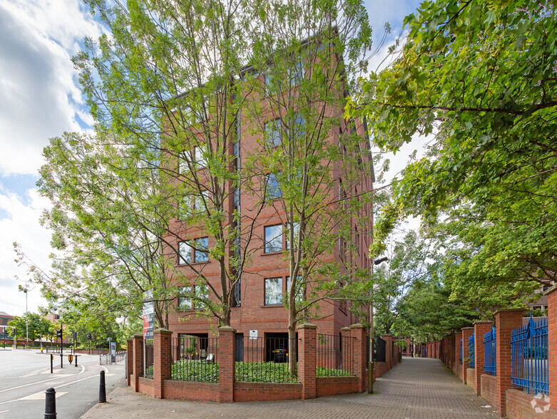 31 Waterloo Way, Leicester en venta - Foto del edificio - Imagen 2 de 7