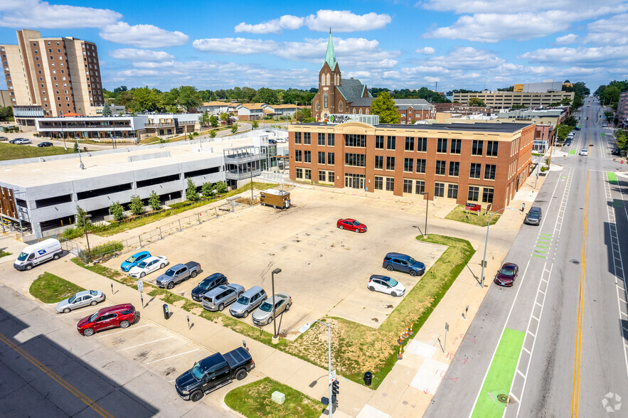 418 E Grand Ave, Des Moines, IA en alquiler - Foto del edificio - Imagen 3 de 5