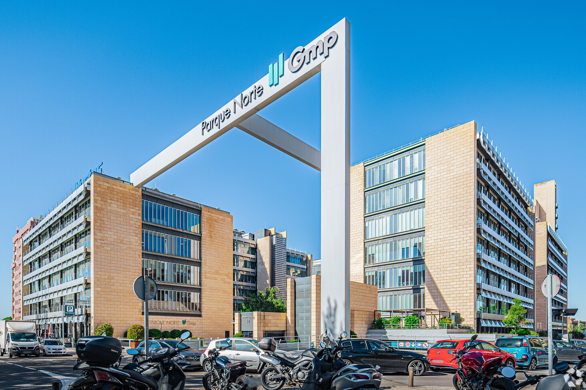 Calle de Serrano Galvache, 56, Madrid, Madrid en alquiler Foto principal- Imagen 1 de 32