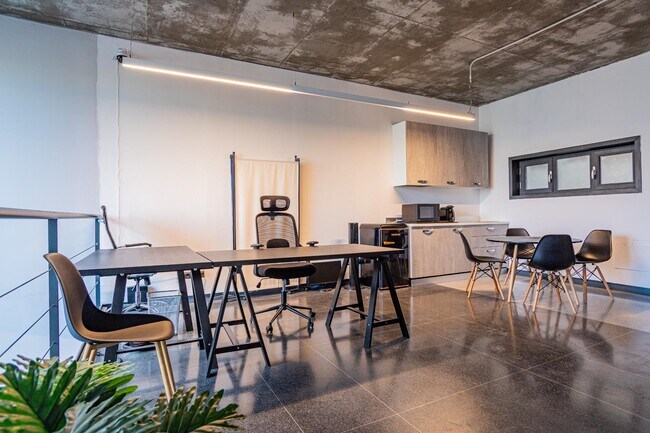 Más detalles de Fuencarral, 14, Alcobendas - Oficina en venta