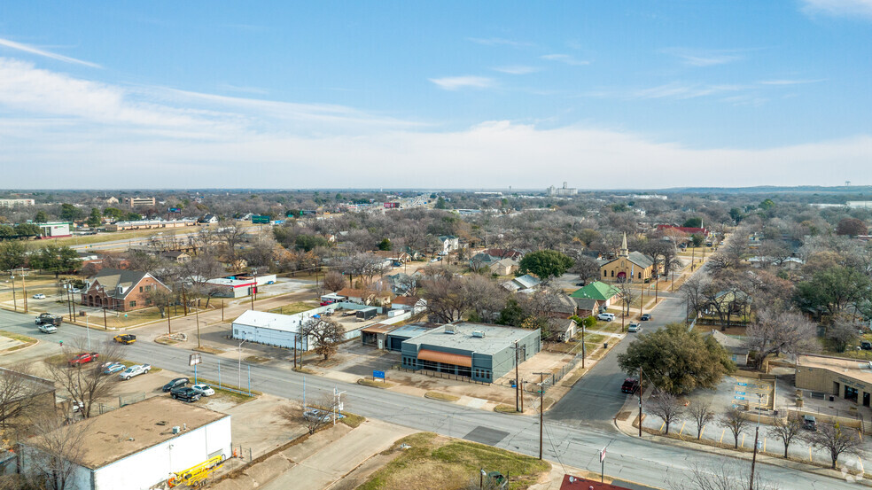 113-117 S Sylvania Ave, Fort Worth, TX en alquiler - Vista aérea - Imagen 3 de 8