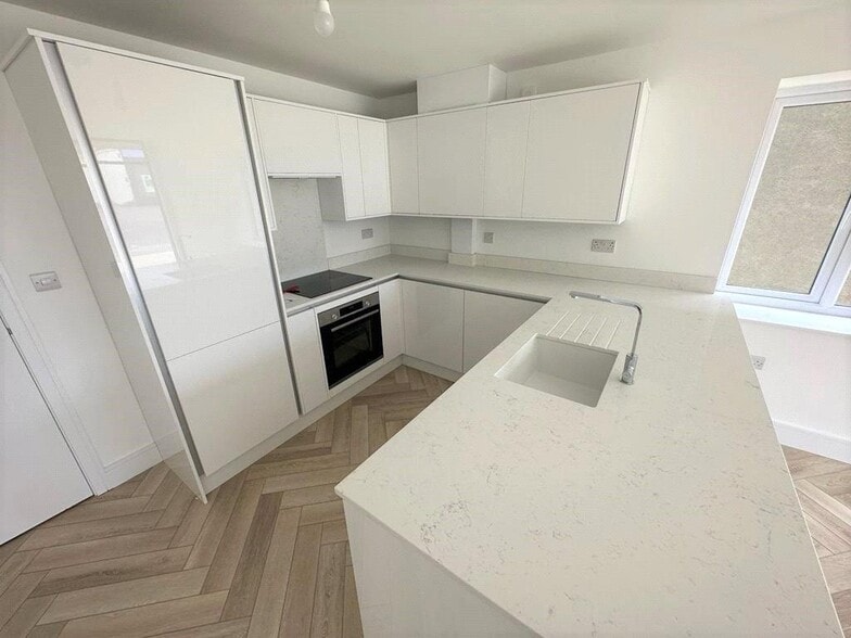 34-38 Spa Rd, Hockley en venta - Foto del interior - Imagen 2 de 7