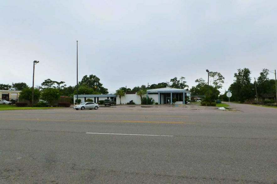 2349 Memorial Blvd, Port Arthur, TX en venta - Foto del edificio - Imagen 2 de 24