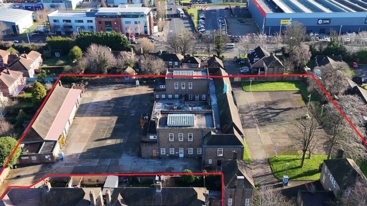 762 New Chester Rd, Wirral en venta Foto principal- Imagen 1 de 2