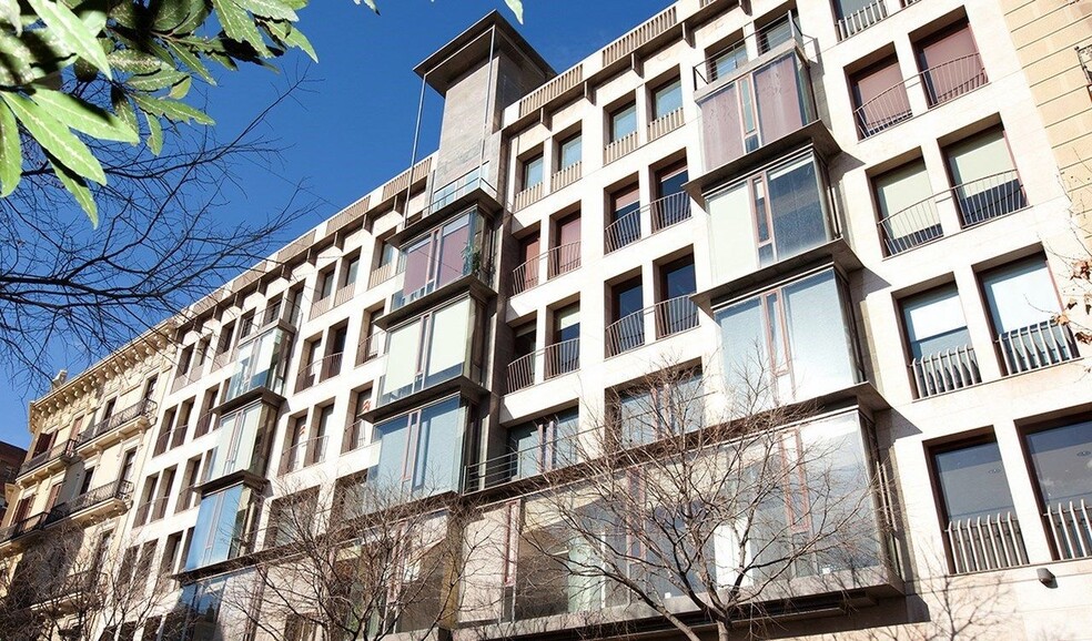 Carrer de València, 511, Barcelona, Barcelona en alquiler - Foto del edificio - Imagen 3 de 11