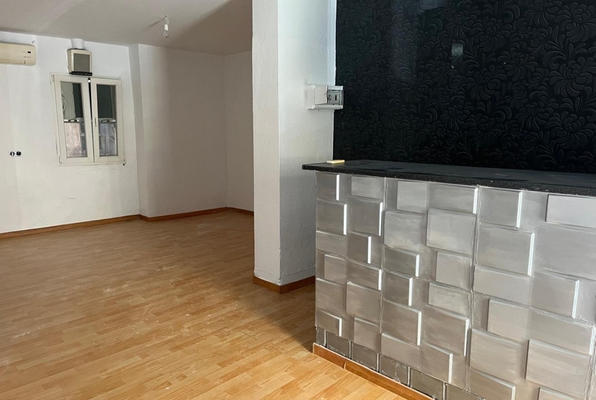 Madrid, MAD 28027 - Unidad IZ - - Foto del interior - Image 1 of 23