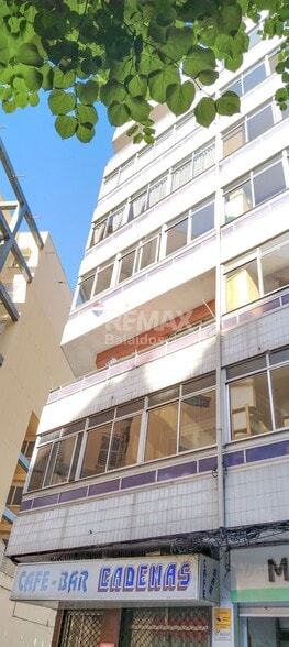 Local en Vigo, Pontevedra en alquiler - Foto del edificio - Imagen 3 de 27