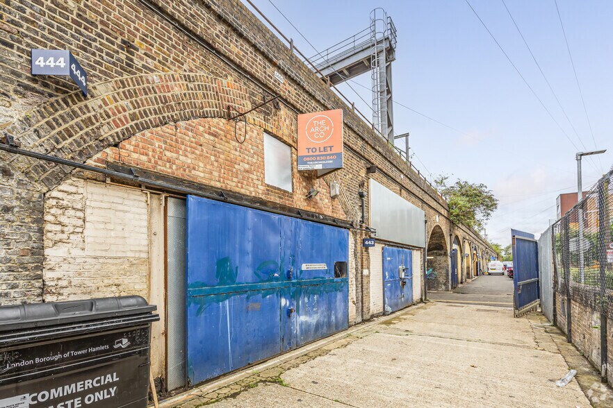 Bow Common Ln, London en alquiler - Foto principal - Imagen 1 de 6