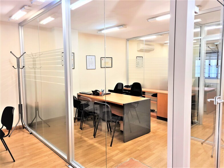 Avenida Constitución, 22, Móstoles, Madrid en alquiler - Foto del edificio - Imagen 3 de 12