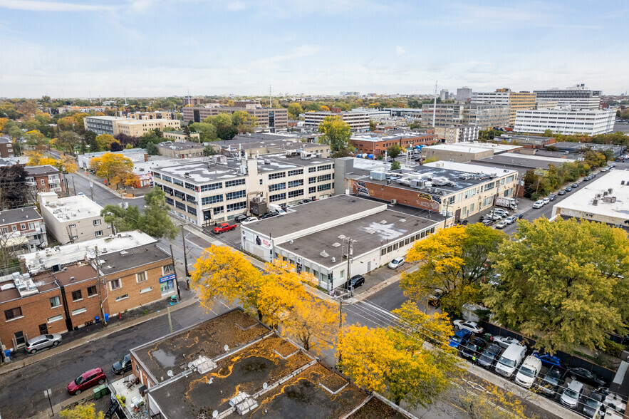 9895 Rue Saint-Urbain, Montréal, QC en venta - Vista aérea - Imagen 2 de 5