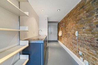 17 Willow St, London en venta Foto del interior- Imagen 1 de 3