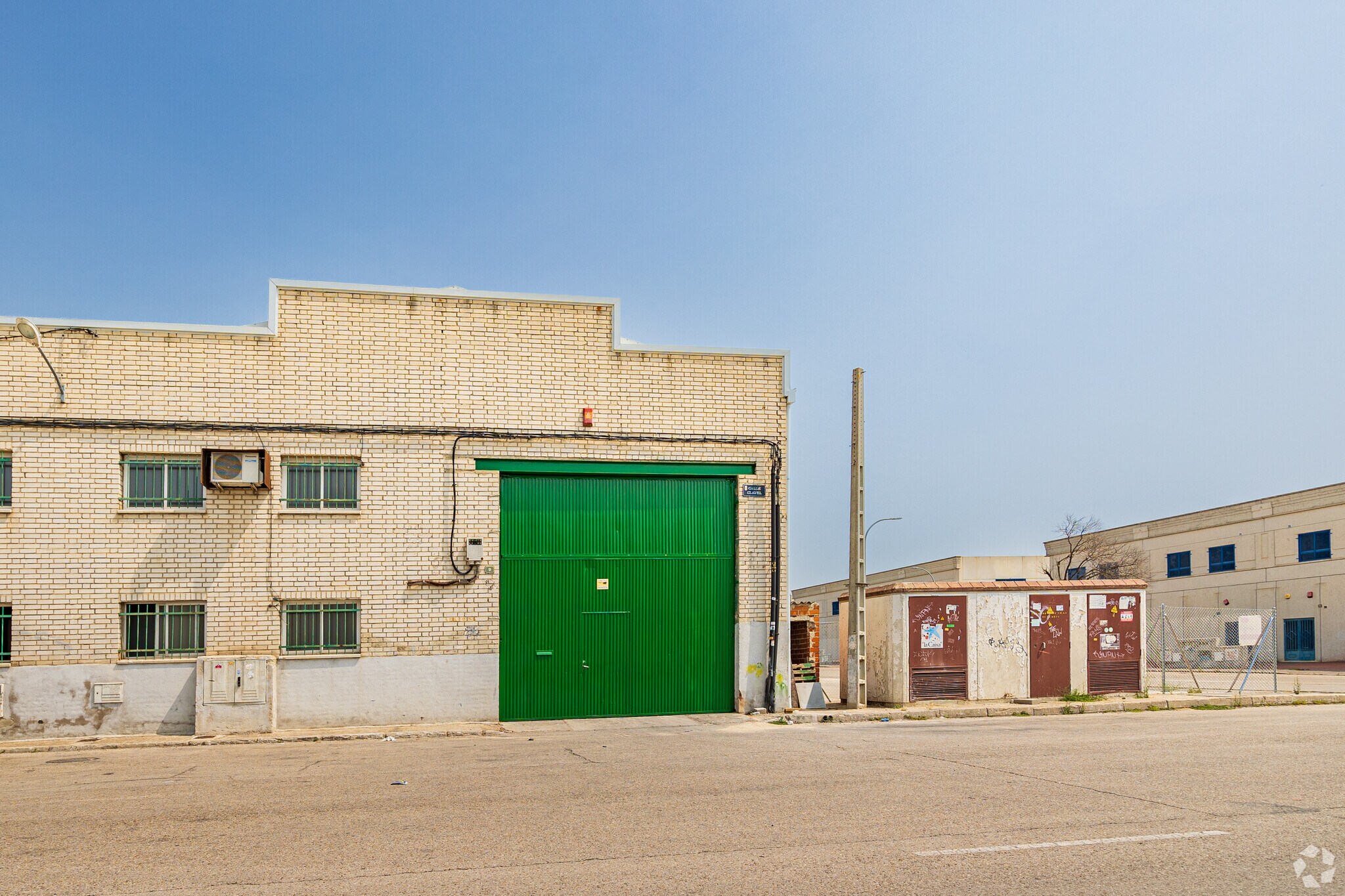 Calle Clavel, 9, Humanes de Madrid, Madrid en venta Foto principal- Imagen 1 de 1