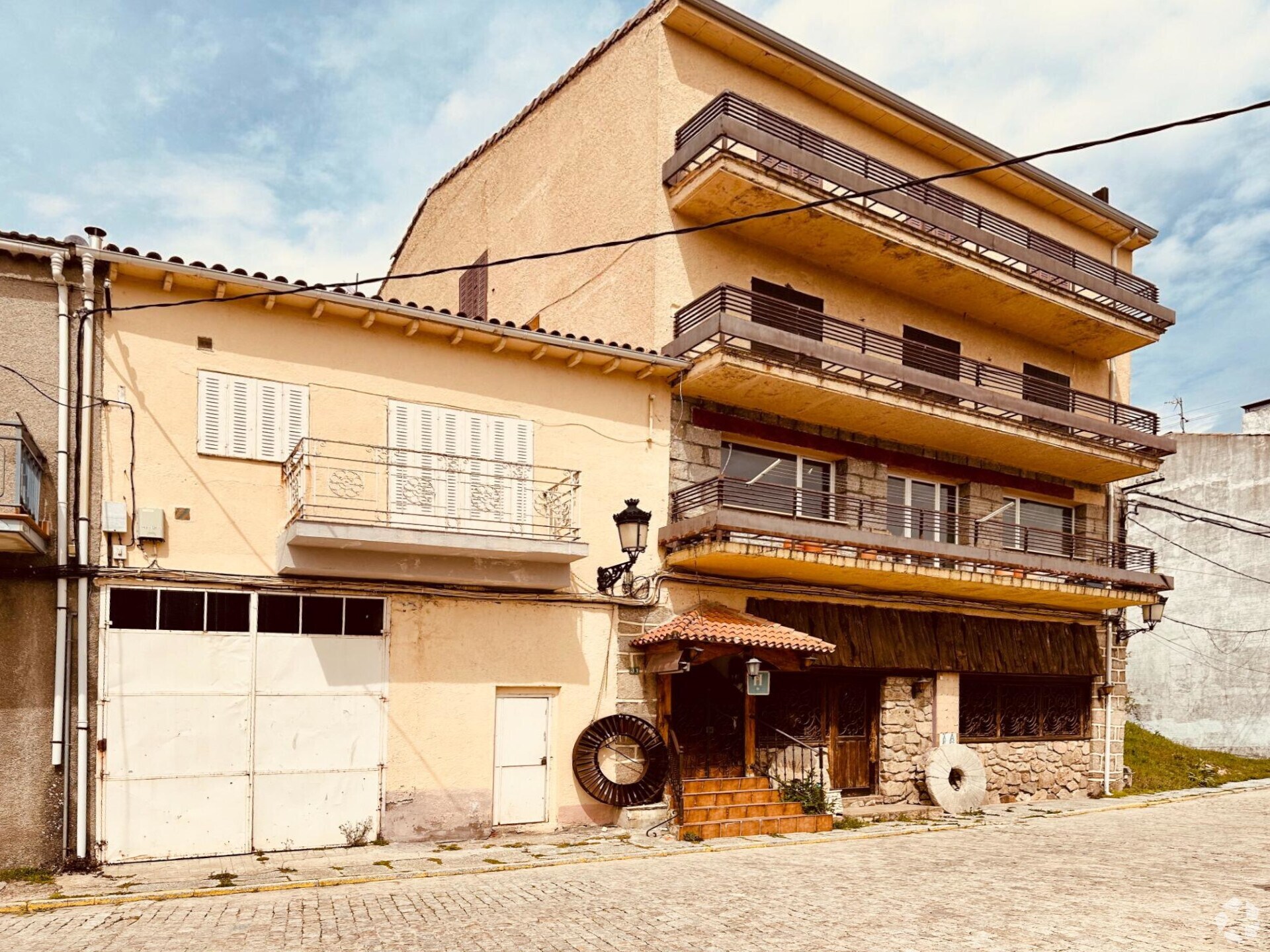 Local en Peguerinos, Ávila en venta Foto principal- Imagen 1 de 1