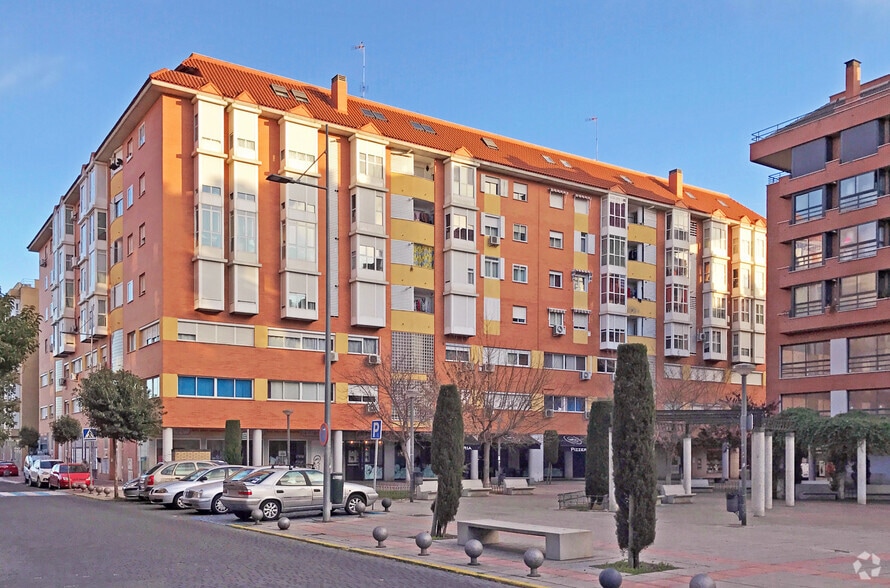 Edificio residencial en Parla, Madrid en venta - Foto del edificio - Imagen 1 de 1