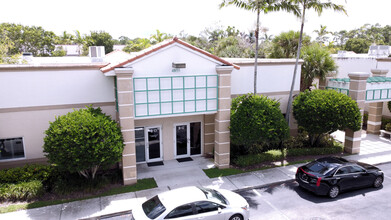 4855 W Hillsboro Blvd, Coconut Creek, FL en alquiler Foto del edificio- Imagen 1 de 21