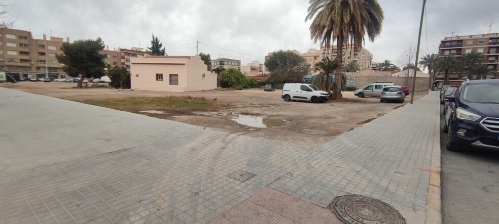 Carrer la Palmera, 8, Elche, Alicante en venta - Foto del edificio - Imagen 3 de 6