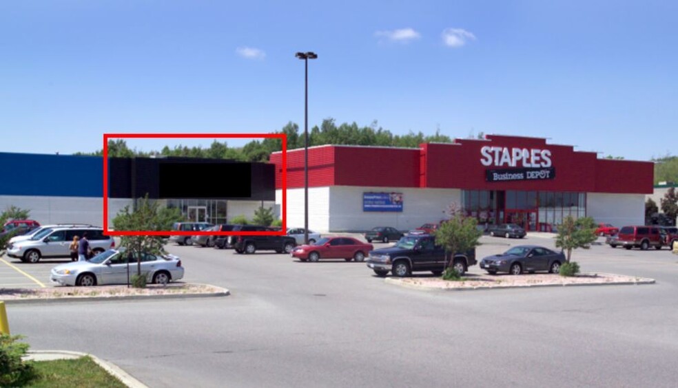 747 Notre Dame Ave, Greater Sudbury, ON en alquiler - Foto principal - Imagen 3 de 4