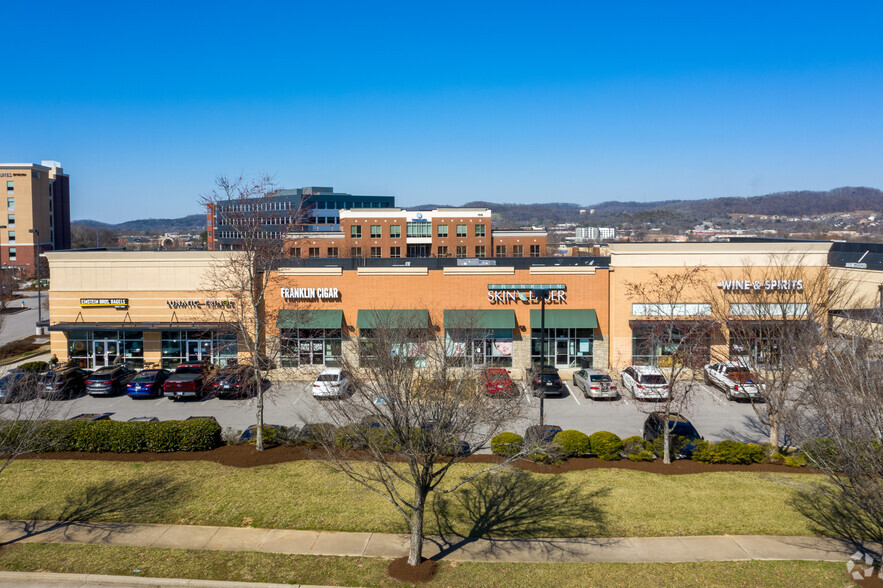 Carothers Pky & Bakers Br Ave, Franklin, TN en alquiler - Foto del edificio - Imagen 3 de 4