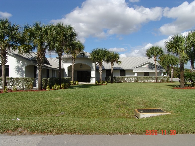 1201 N Parrott Ave, Okeechobee, FL en venta - Foto del edificio - Imagen 3 de 5