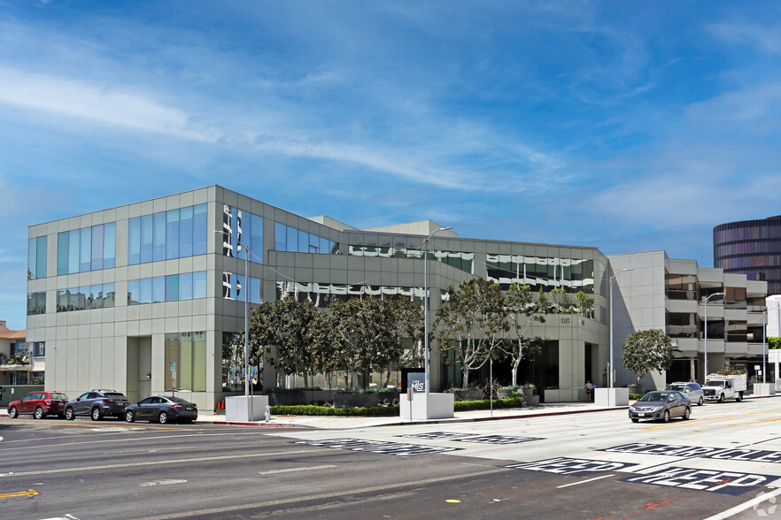 8350 Wilshire Blvd, Beverly Hills, CA en alquiler - Foto principal - Imagen 1 de 9