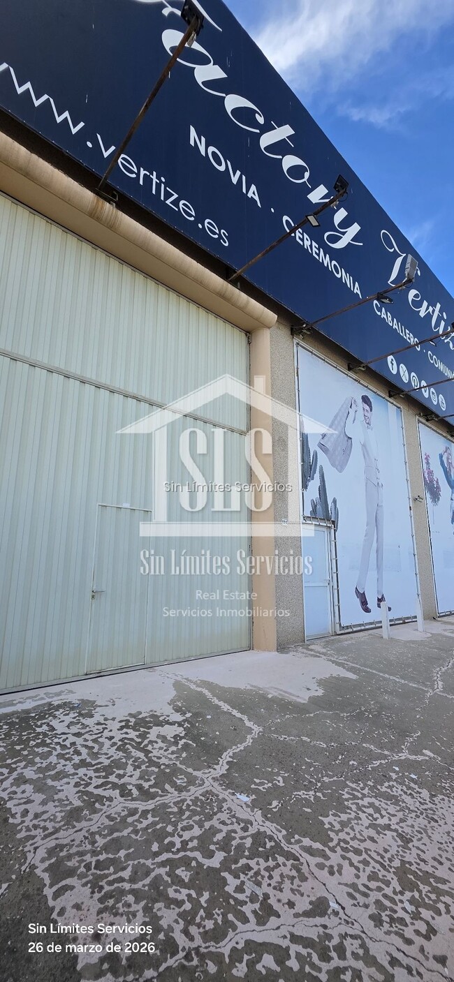 Más detalles de Avenida de la Industria, 124P, Numancia de la Sagra - Nave en alquiler