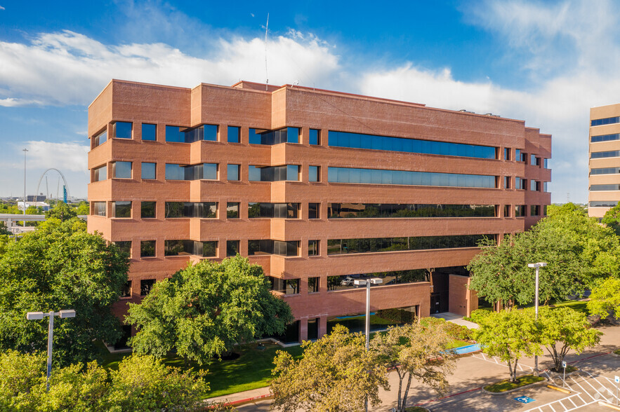 2301 E Lamar Blvd, Arlington, TX en alquiler - Foto del edificio - Imagen 2 de 15