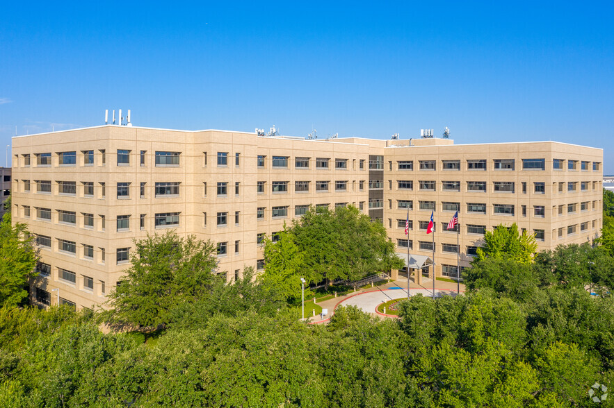 4333 Amon Carter Blvd, Fort Worth, TX en alquiler - Foto del edificio - Imagen 1 de 22