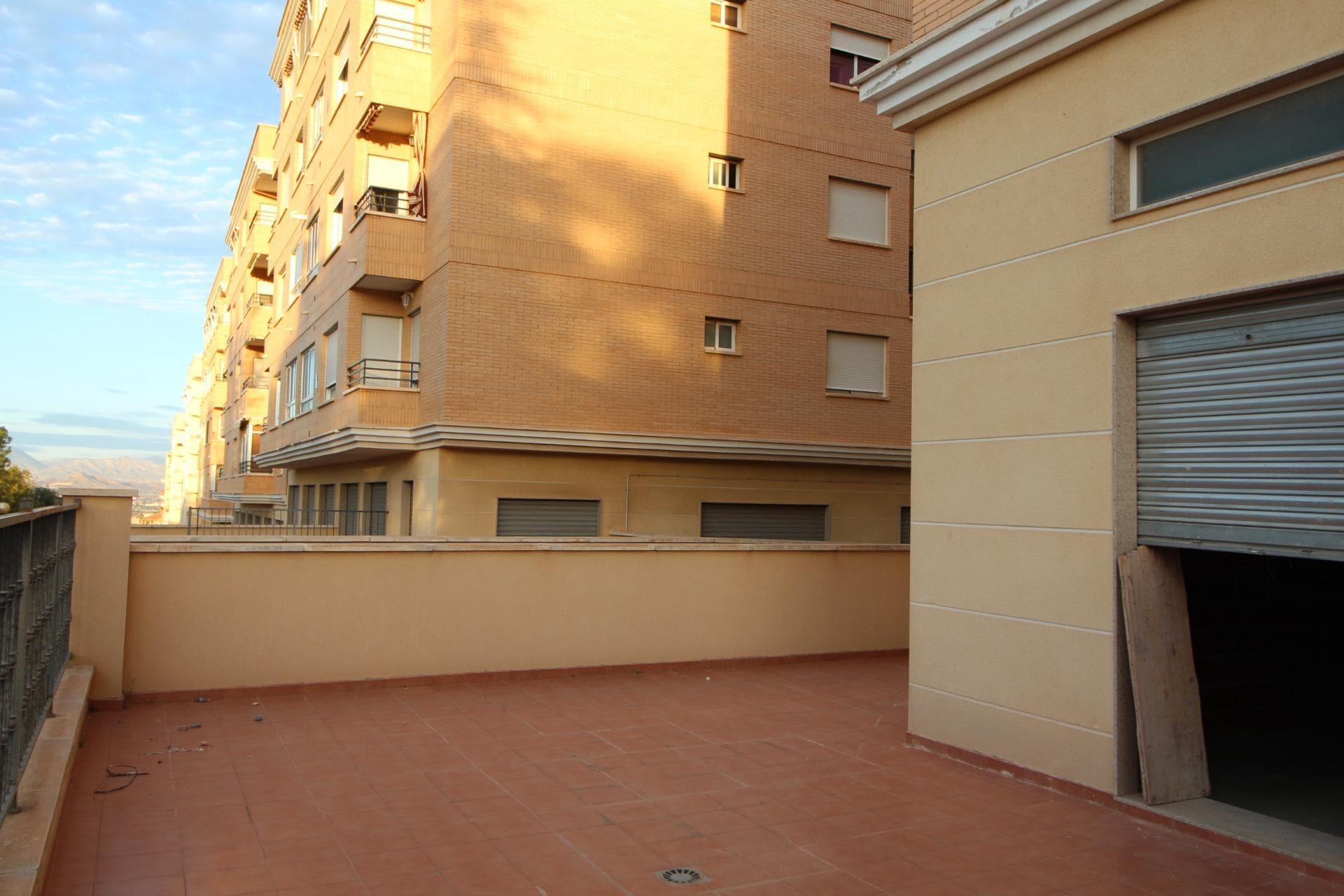 Local en Aspe, Alicante en venta Foto del edificio- Imagen 1 de 4