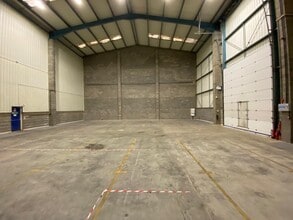 London Rd, Wheatley en alquiler Foto del edificio- Imagen 2 de 2