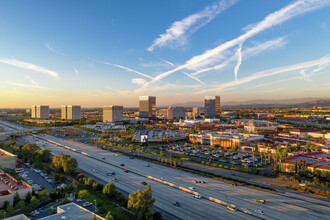 100 Progress, Irvine, CA - vista aérea  vista de mapa