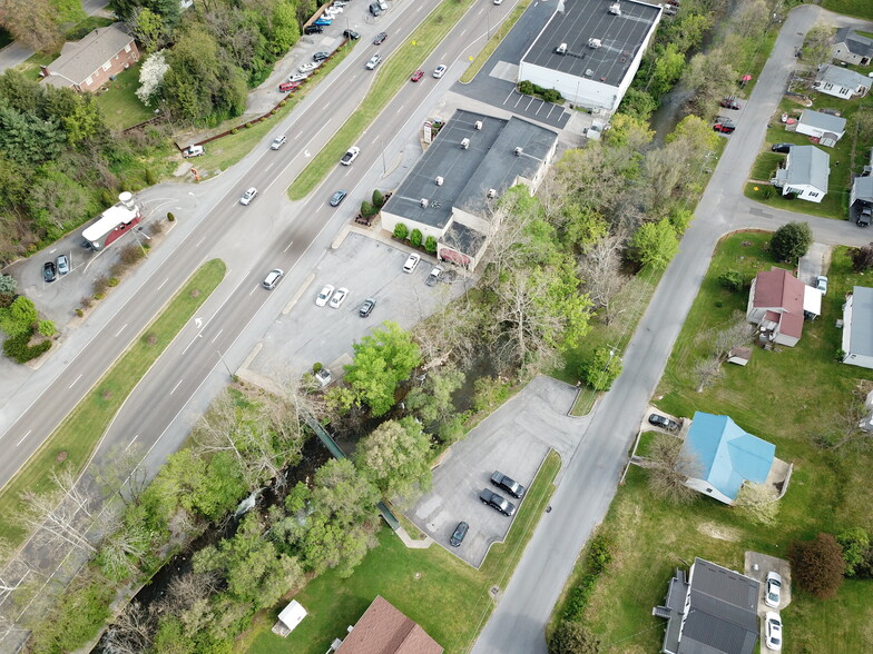 713 Volunteer Pky, Bristol, TN en alquiler - Foto del edificio - Imagen 3 de 4