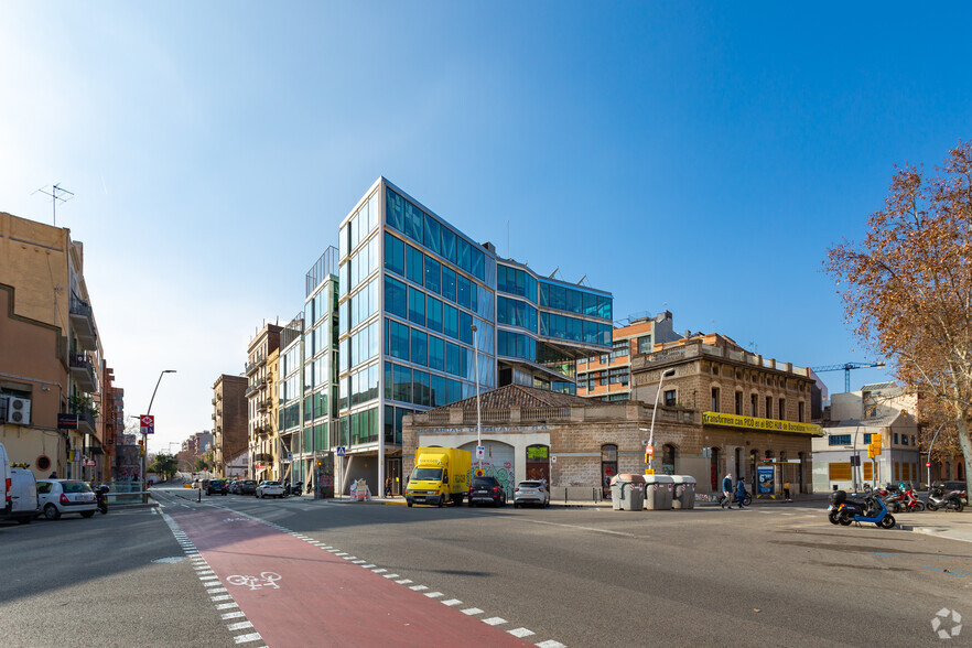 Oficinas en Barcelona, Barcelona en alquiler - Foto del edificio - Imagen 2 de 5