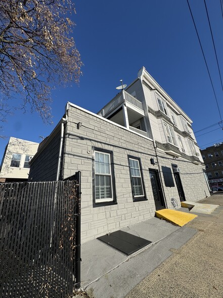 3182 E Tremont Ave, Bronx, NY en venta - Foto del edificio - Imagen 2 de 18