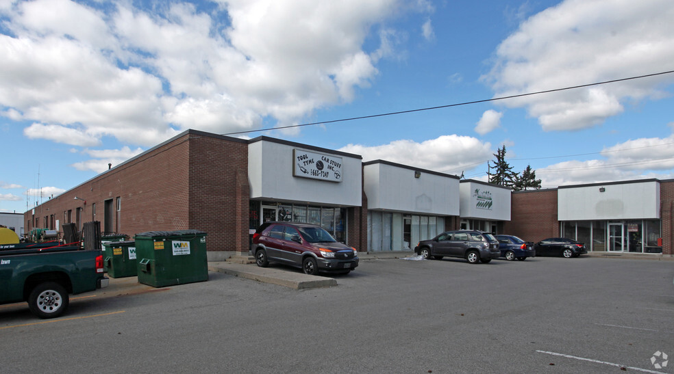 1380 Hopkins St, Whitby, ON en alquiler - Foto principal - Imagen 1 de 24