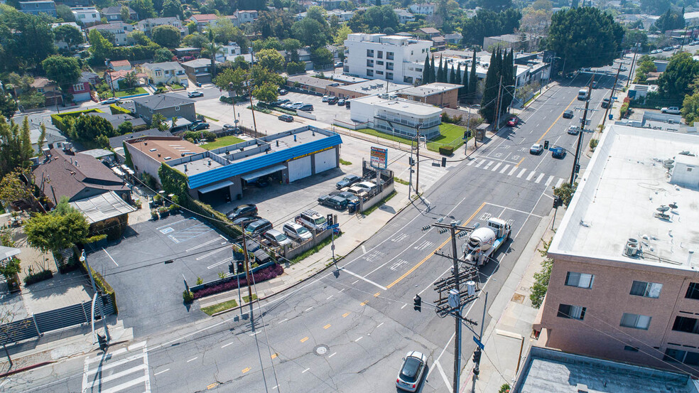 2436 Hyperion Ave, Los Angeles, CA en venta - Foto del edificio - Imagen 1 de 8