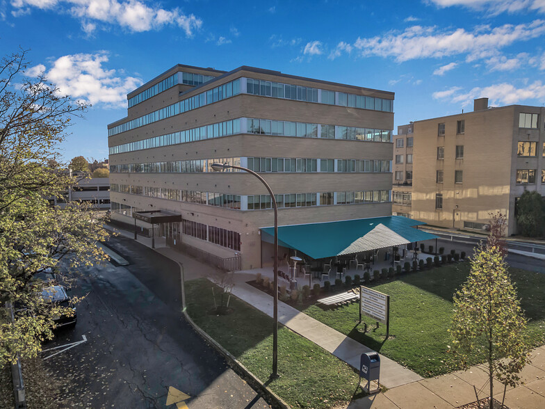 1275 Delaware Ave, Buffalo, NY en alquiler - Foto del edificio - Imagen 1 de 7