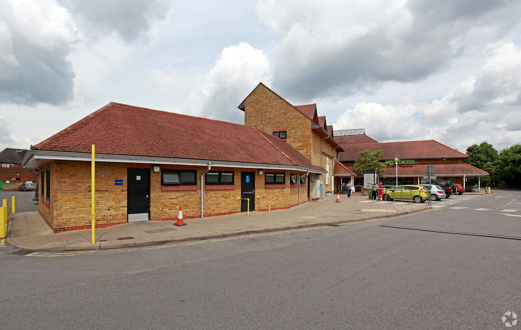 Bewsey St, Walton On Thames en alquiler Foto principal- Imagen 1 de 10