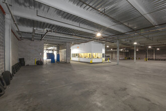 22-11 38th Ave, Long Island City, NY en alquiler Foto del interior- Imagen 2 de 8