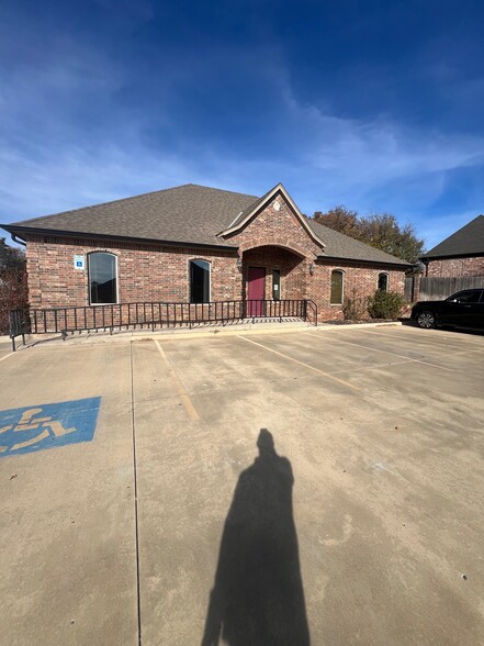 13310 Eastern ave, Edmond, OK en alquiler - Foto del edificio - Imagen 1 de 20