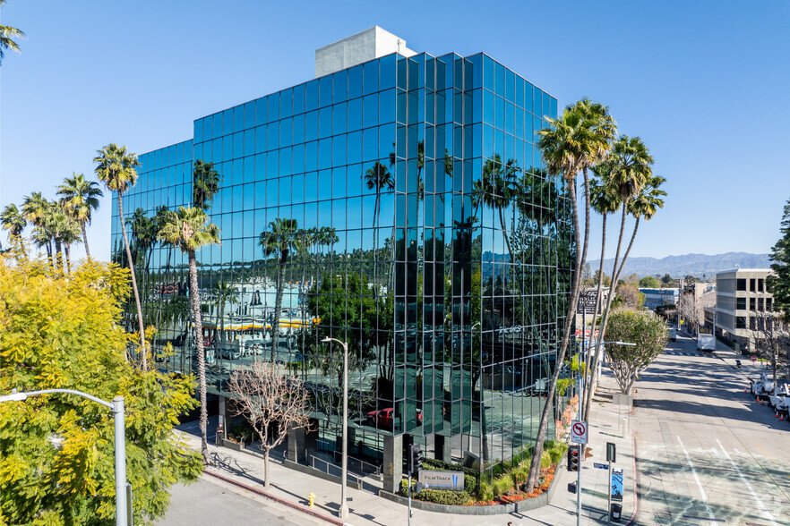 12001 Ventura Pl, Studio City, CA en alquiler - Foto del edificio - Imagen 1 de 8