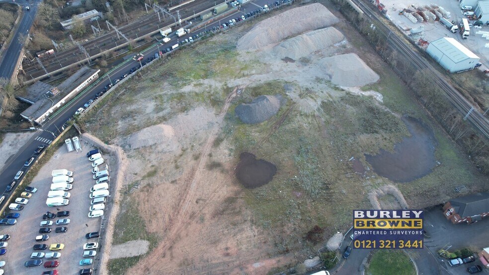 Crossfield Rd, Lichfield en alquiler - Foto del edificio - Imagen 1 de 17