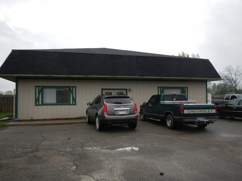 2300 Edinburgh Rd, Waterford, MI en venta - Foto del edificio - Imagen 2 de 14