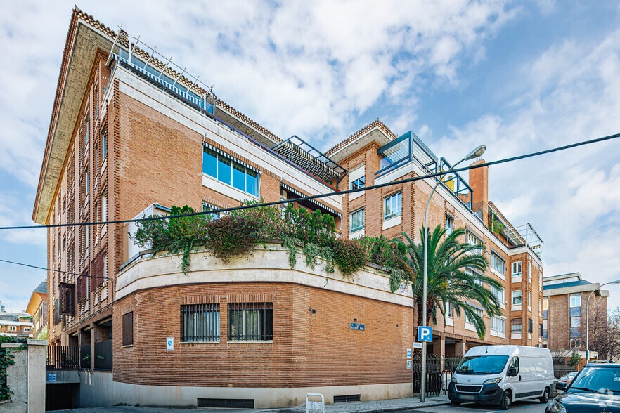 Oficina en Madrid, Madrid en alquiler - Foto del edificio - Imagen 2 de 2