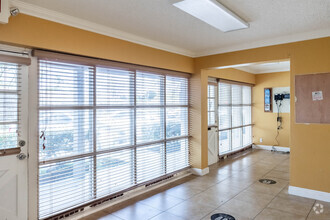 4330 W Broward Blvd, Plantation, FL en alquiler Foto del interior- Imagen 1 de 8