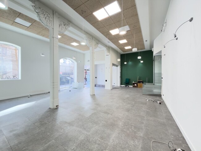 Más detalles de Calle Gran Vía de Colón, 29-29, Granada - Local en alquiler