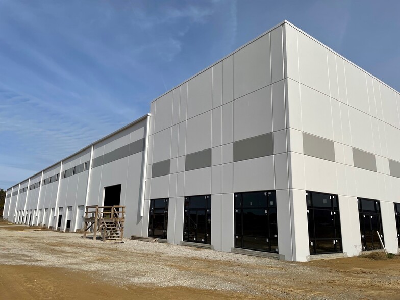 11200 Industrial Park Dr, Evansville, IN en alquiler - Foto del edificio - Imagen 3 de 10